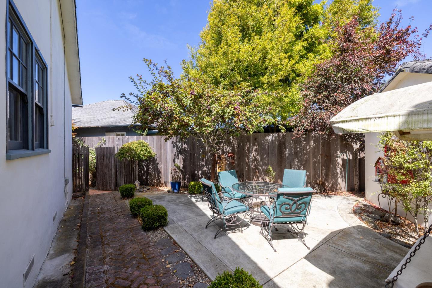 638 Eardley Avenue