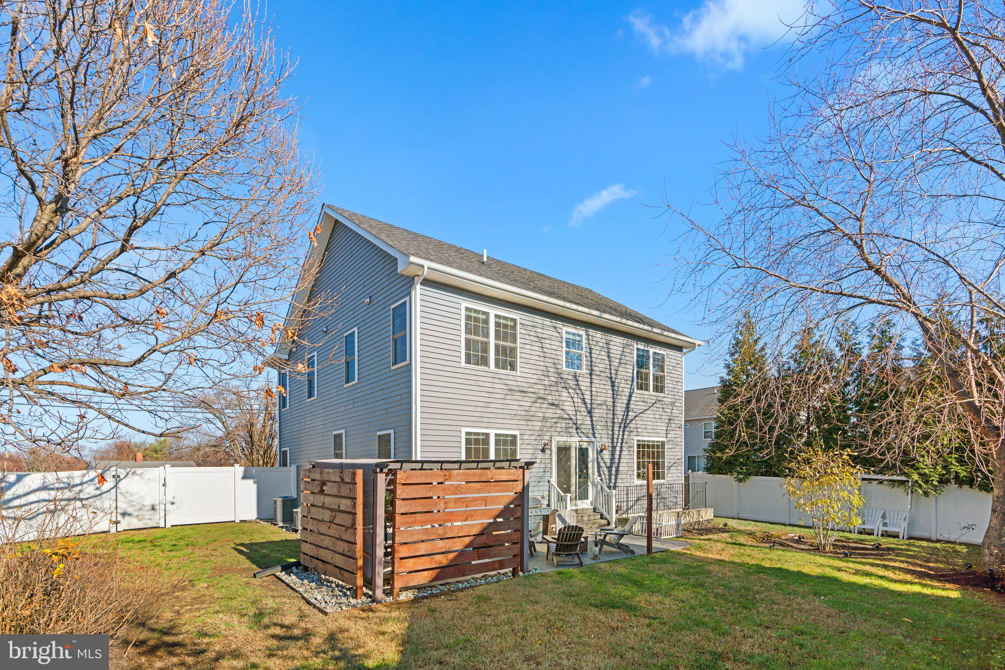1697 WELLS STREET