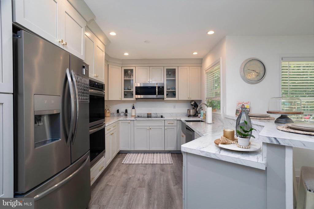 5576 HARMONY WOODS DRIVE