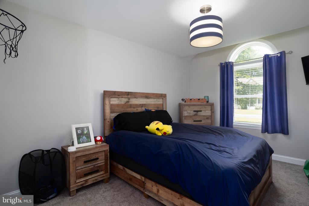 5576 HARMONY WOODS DRIVE