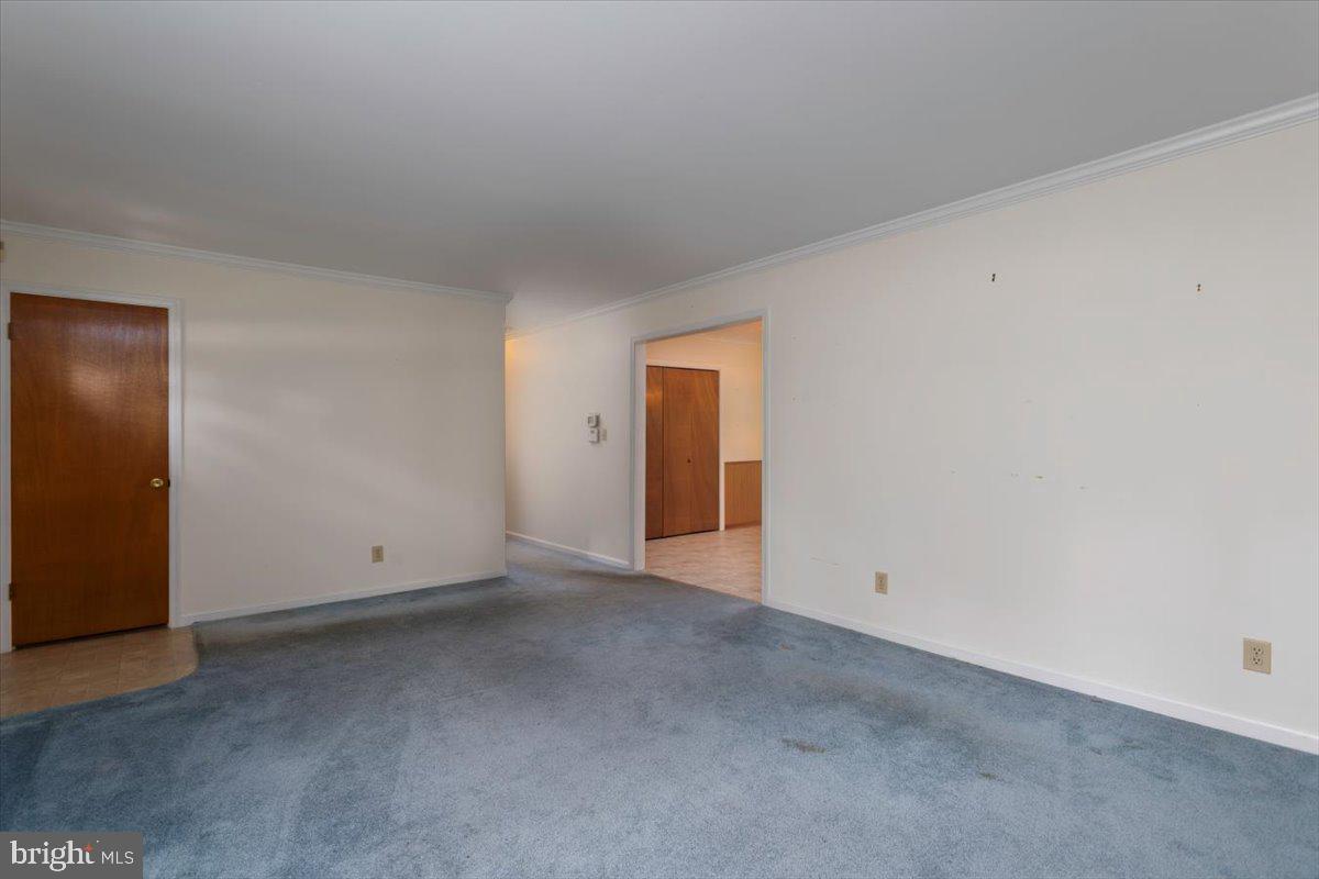 2746 OWENS DRIVE
