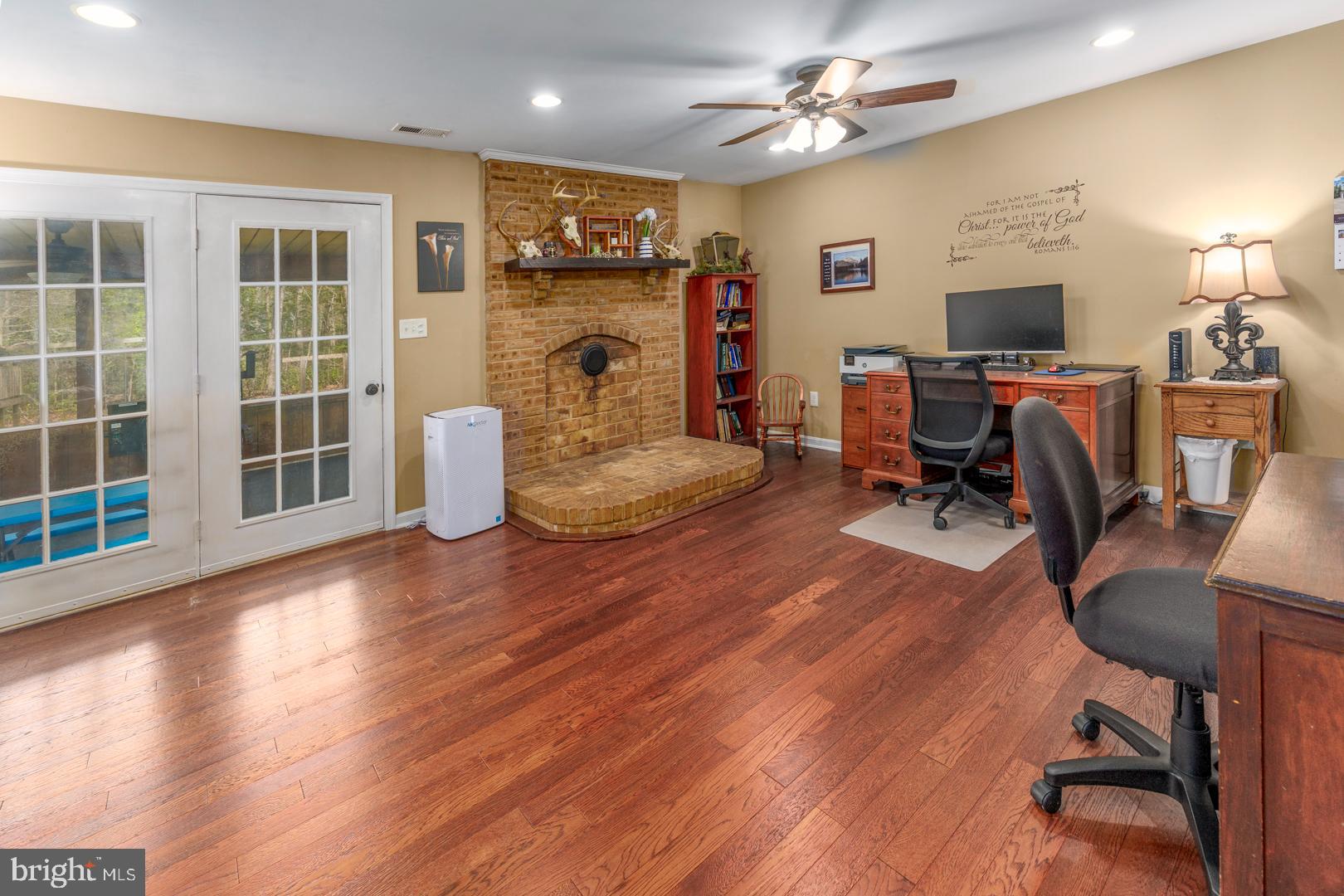 25432 PINEY BRANCH LANE