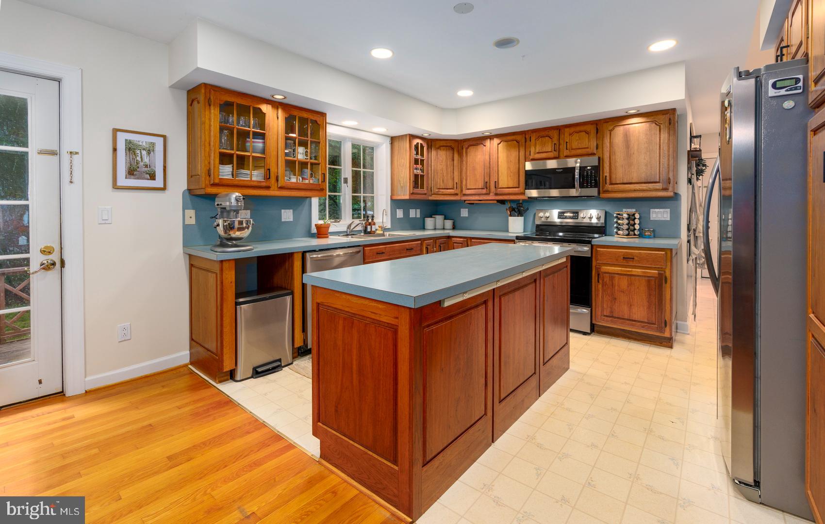 24771 WOODS DRIVE
