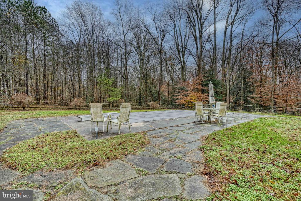14957 CHERRY LANE