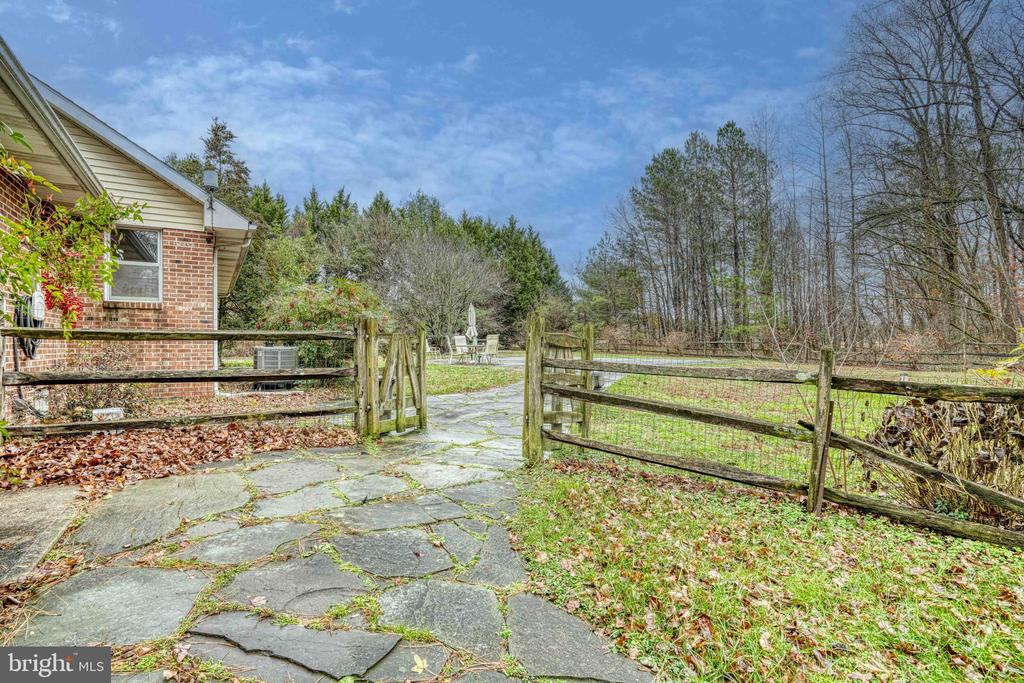 14957 CHERRY LANE