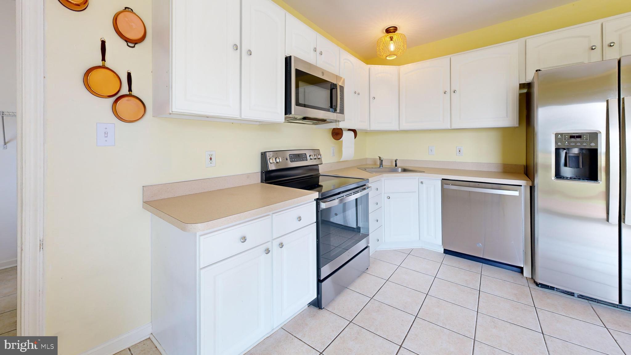 23168 DEER RUN COURT