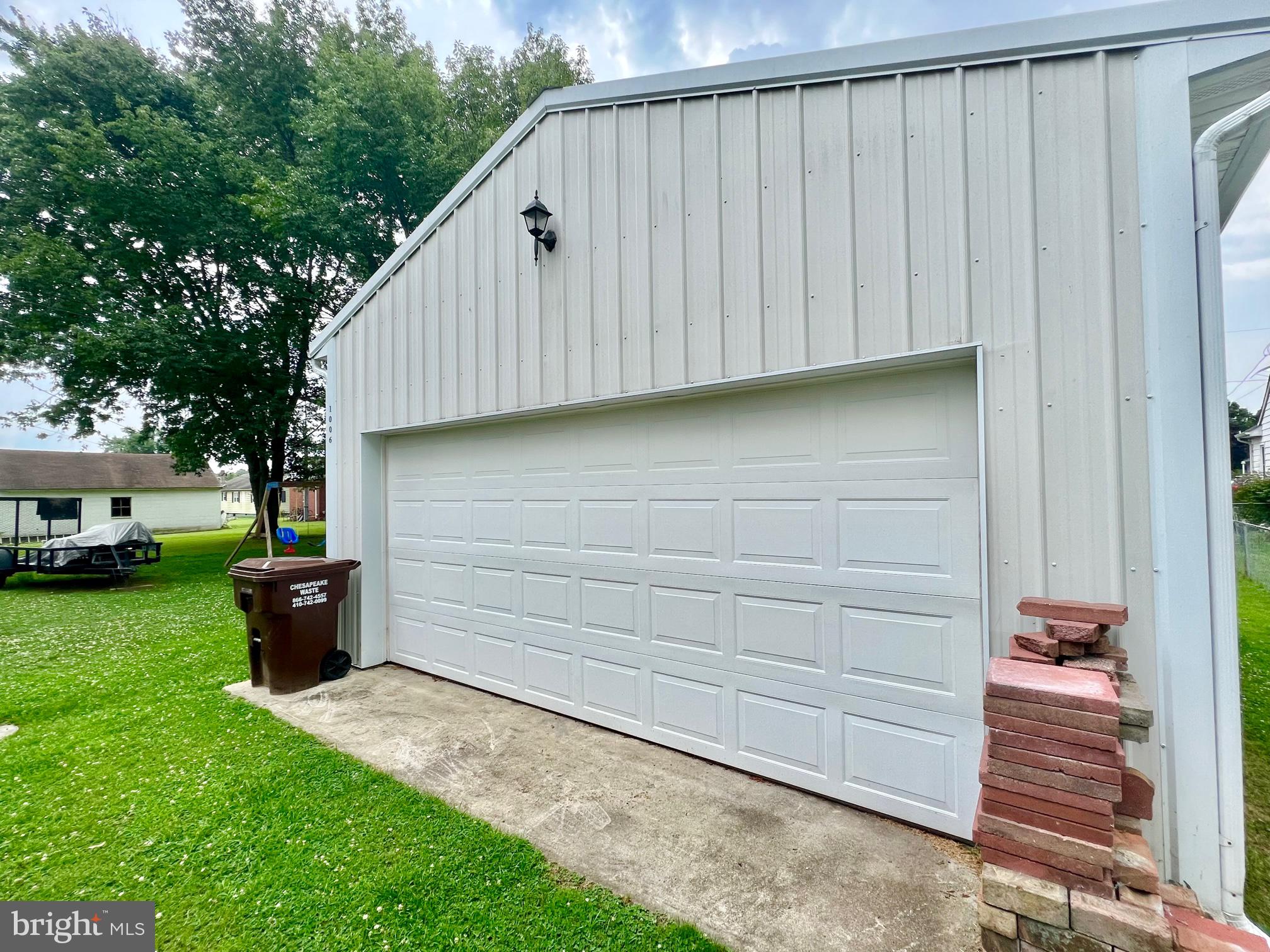 1006 WILLOWMERE LANE
