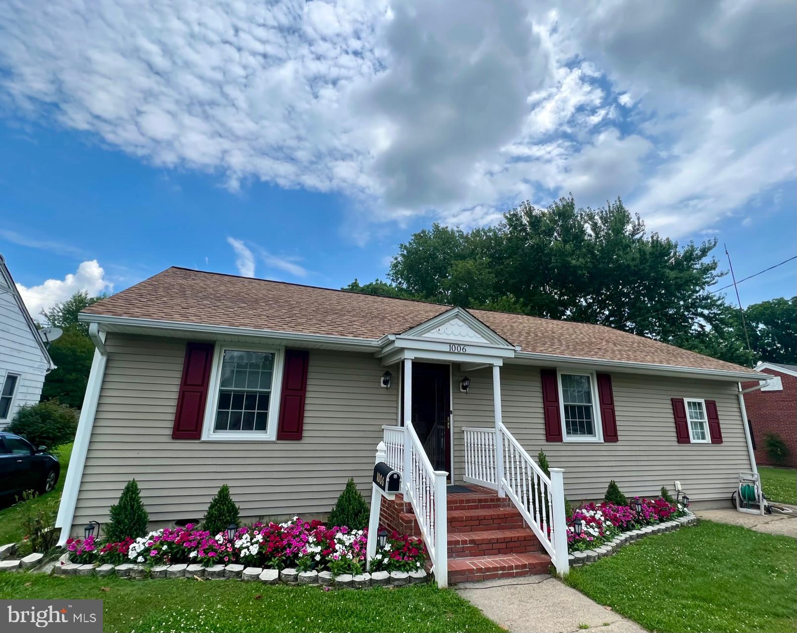 1006 WILLOWMERE LANE