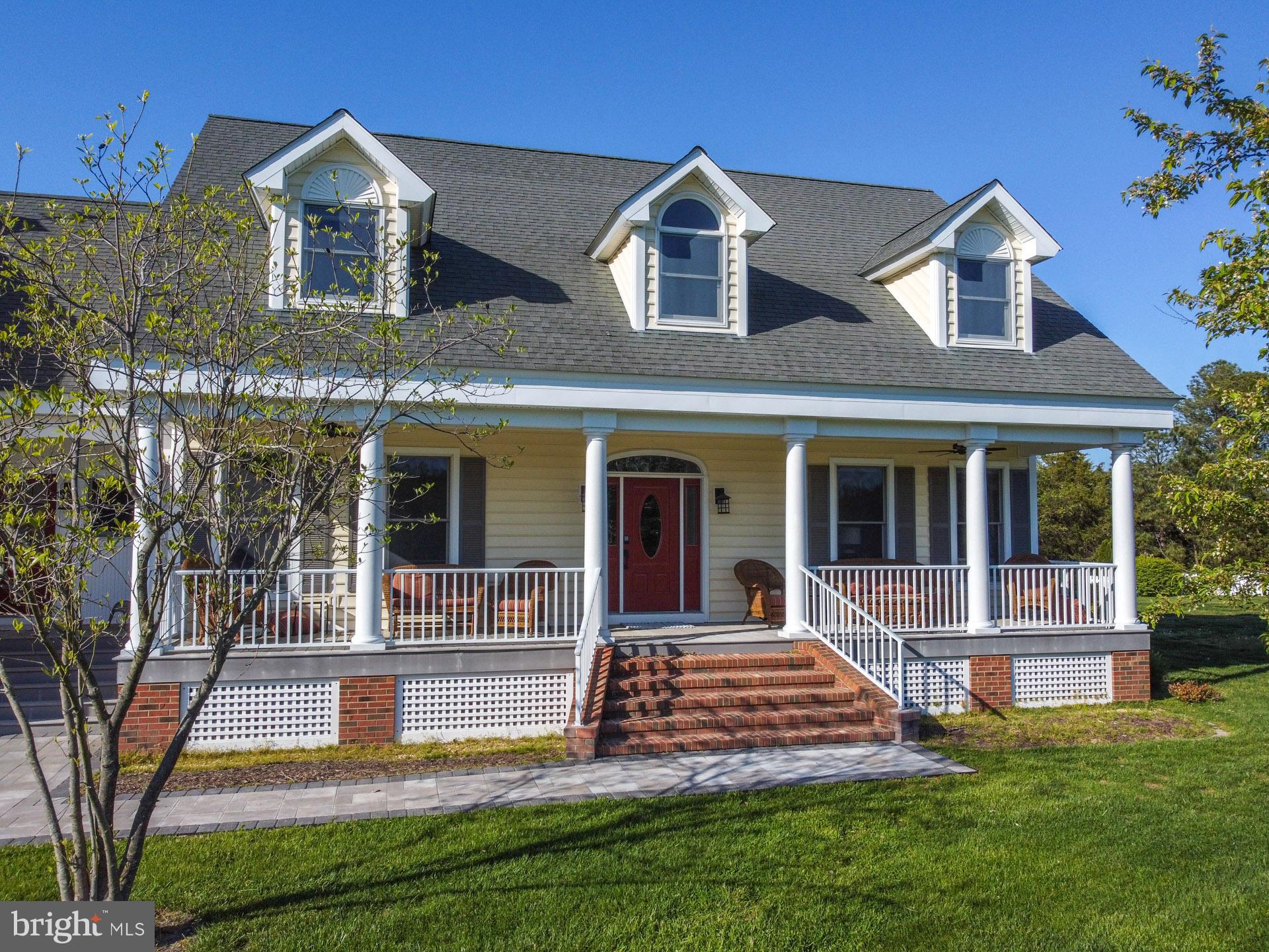 1136 HUDSON ROAD