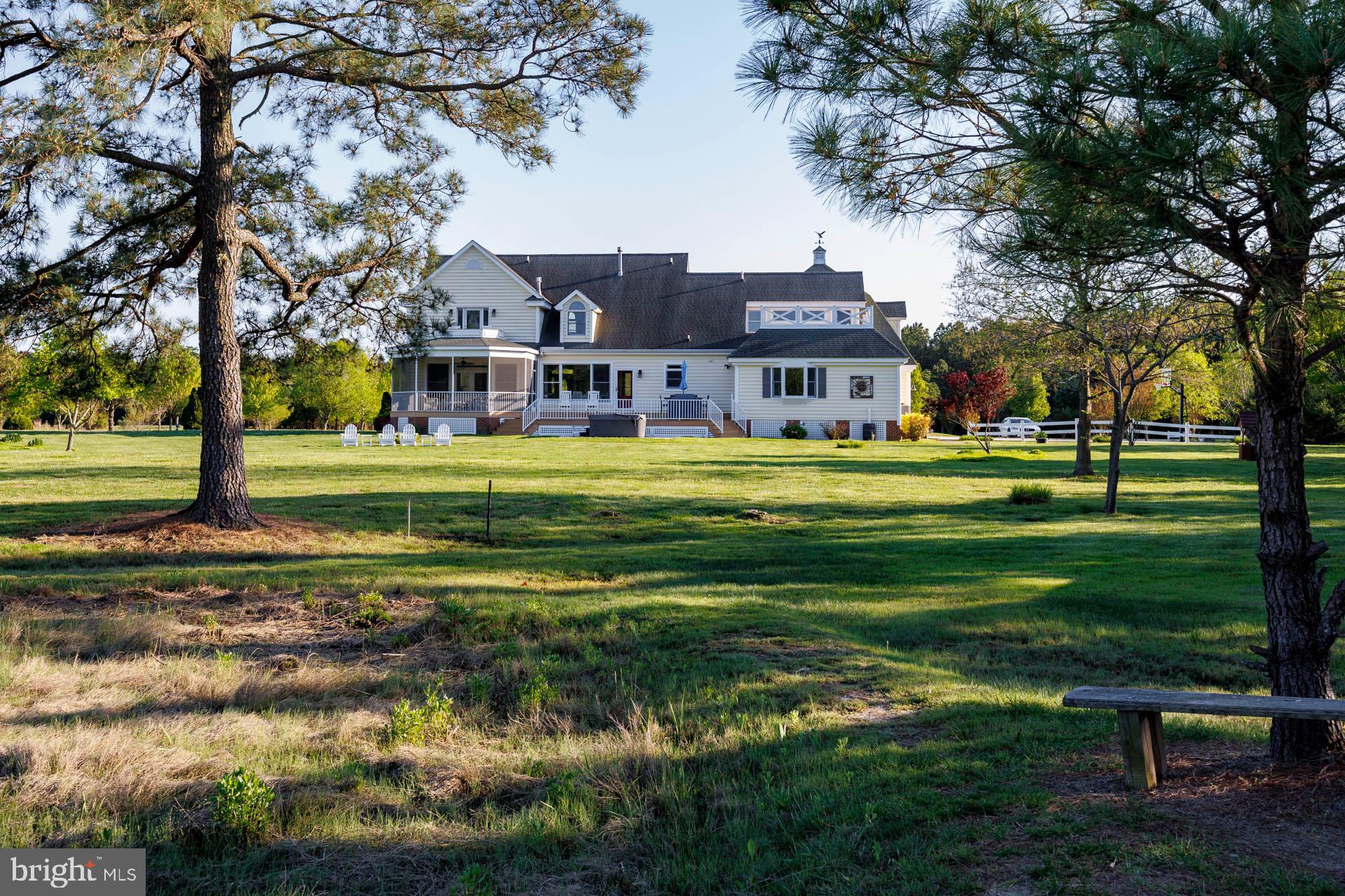 1136 HUDSON ROAD