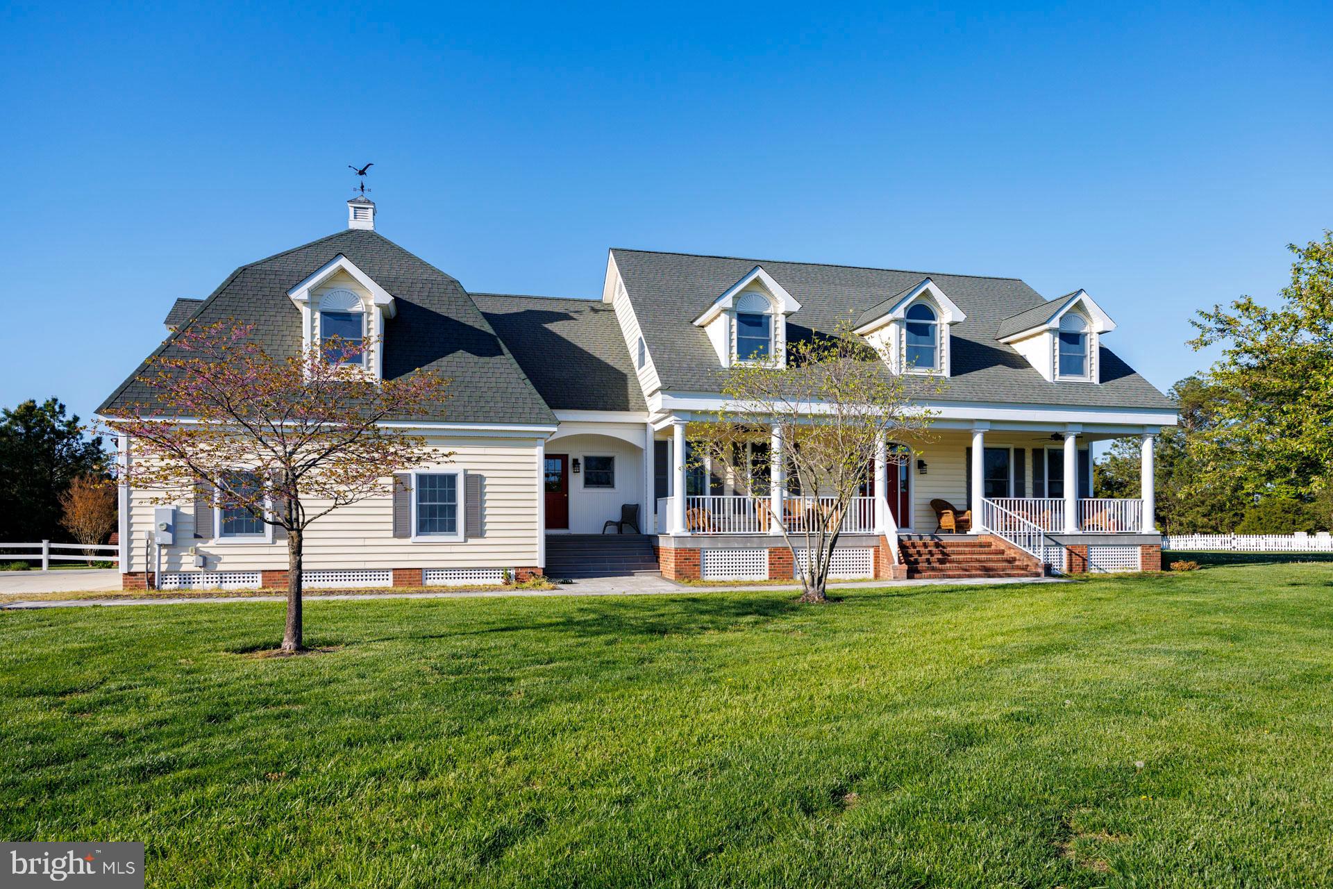 1136 HUDSON ROAD