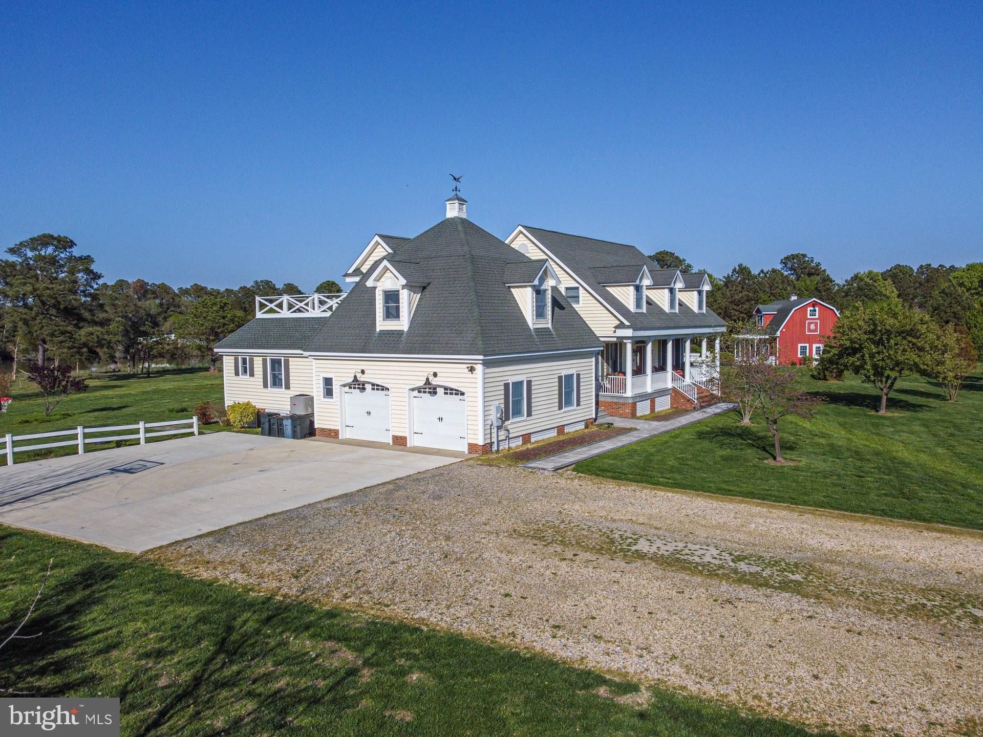 1136 HUDSON ROAD