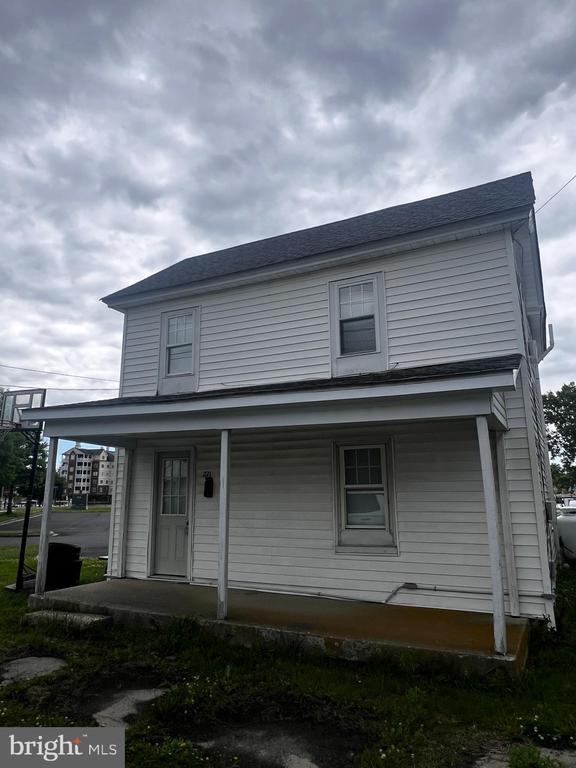 221 HAYWARD STREET