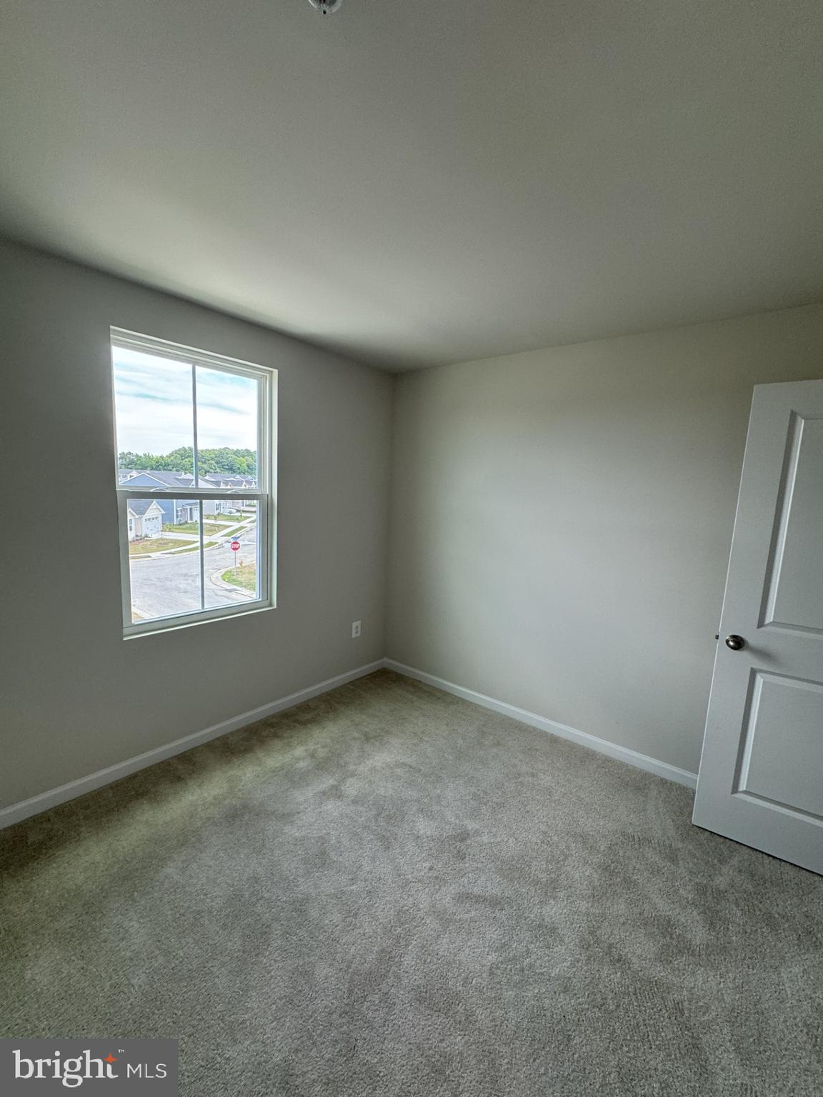 609 YELLOW BILL LN