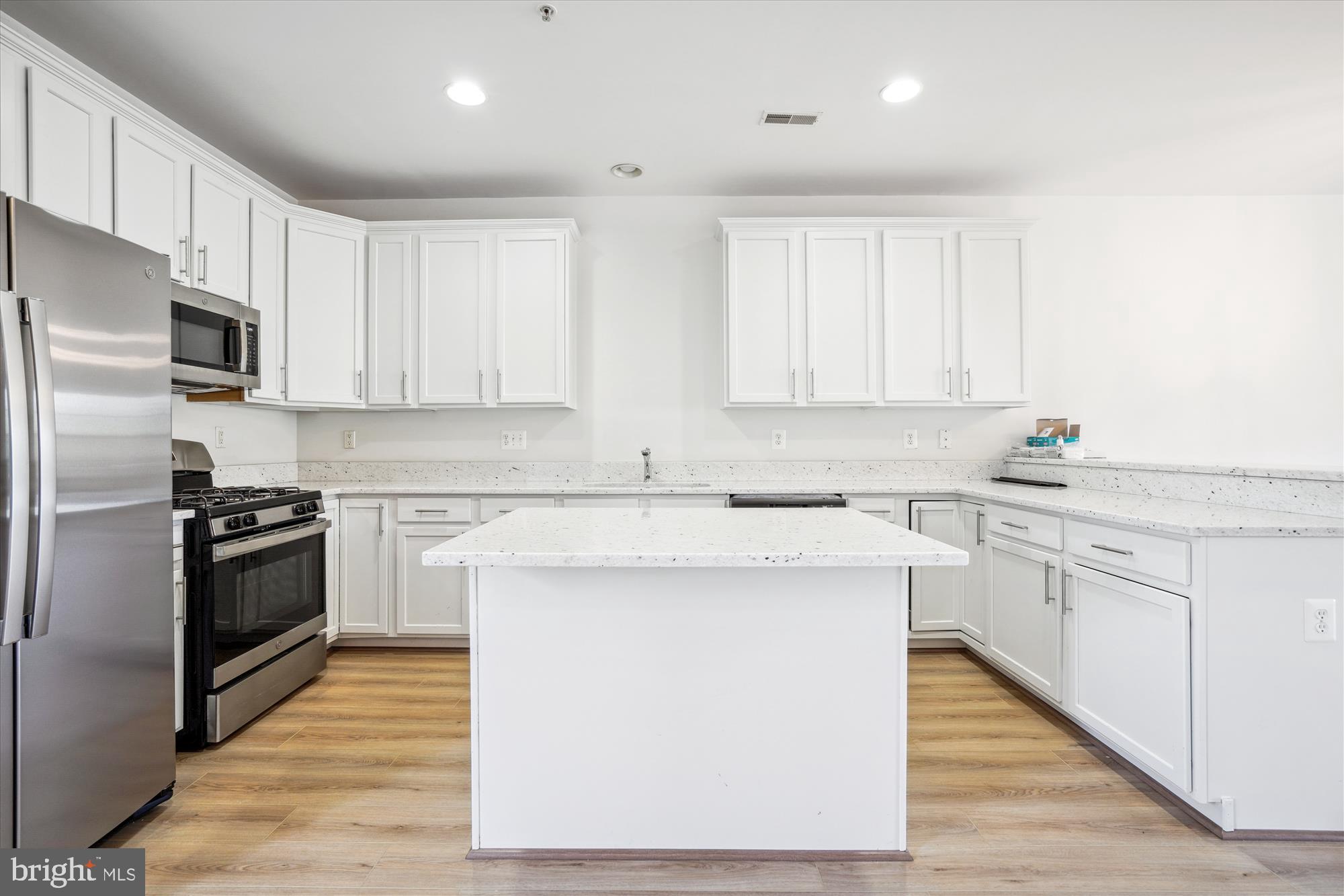909 WOOD DUCK DRIVE