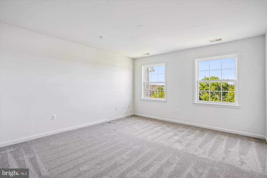 909 WOOD DUCK DRIVE