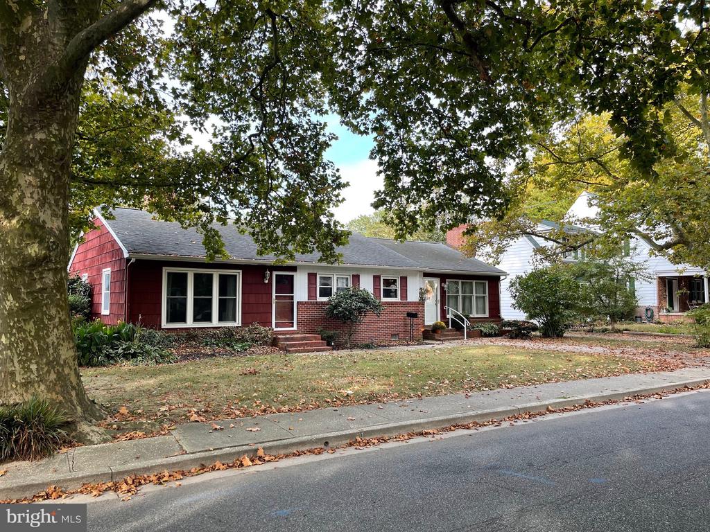 1200 HAMBROOKS BOULEVARD