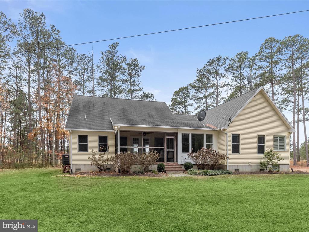 5907 HEATHER LANE