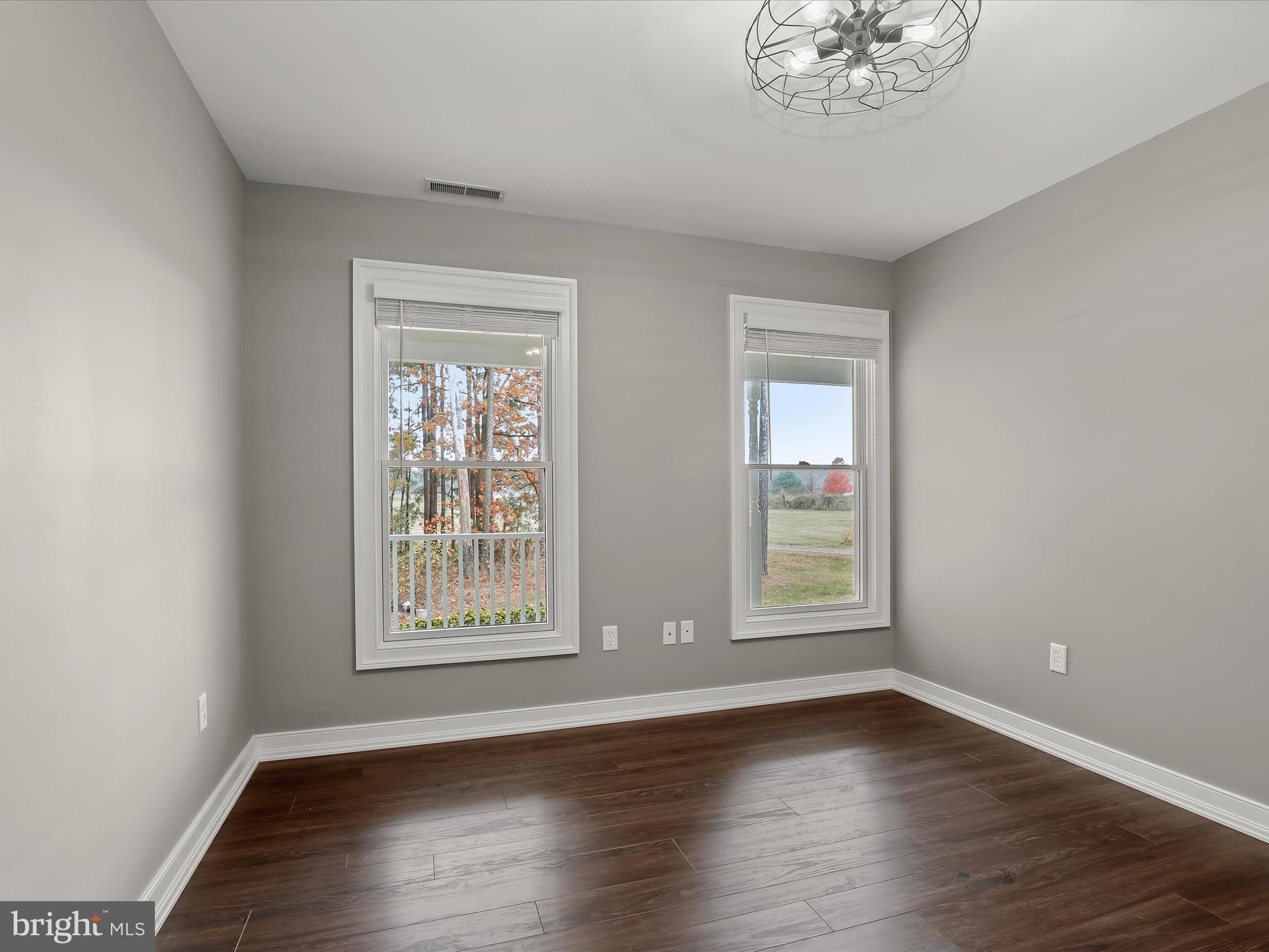5907 HEATHER LANE
