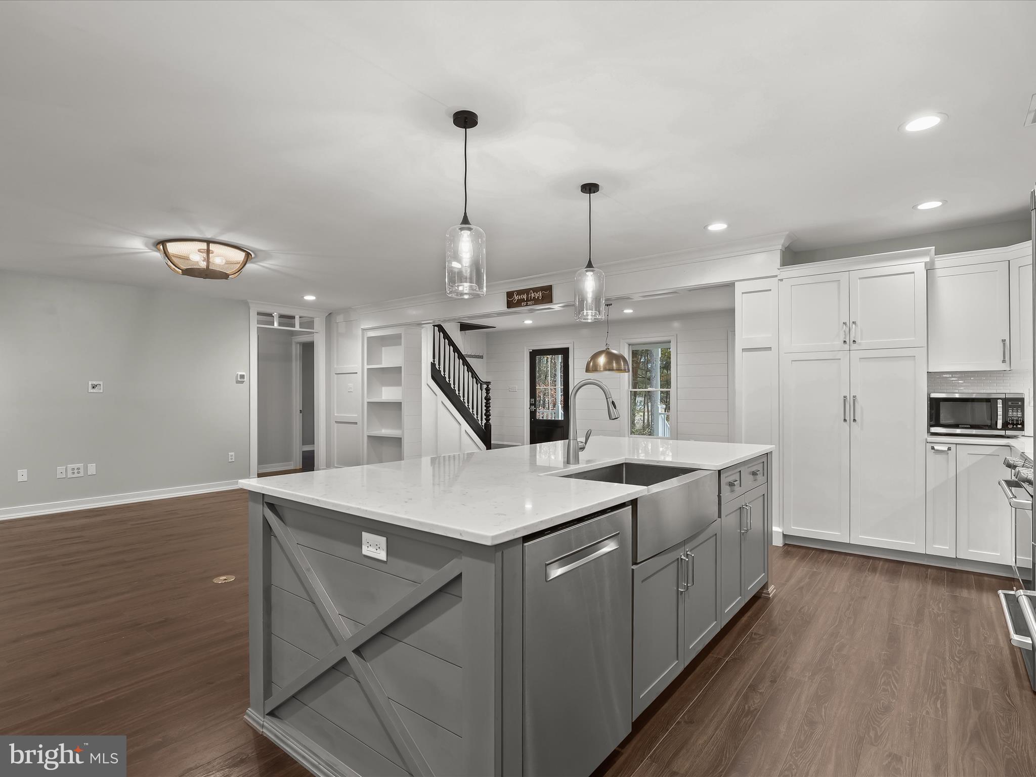 5907 HEATHER LANE