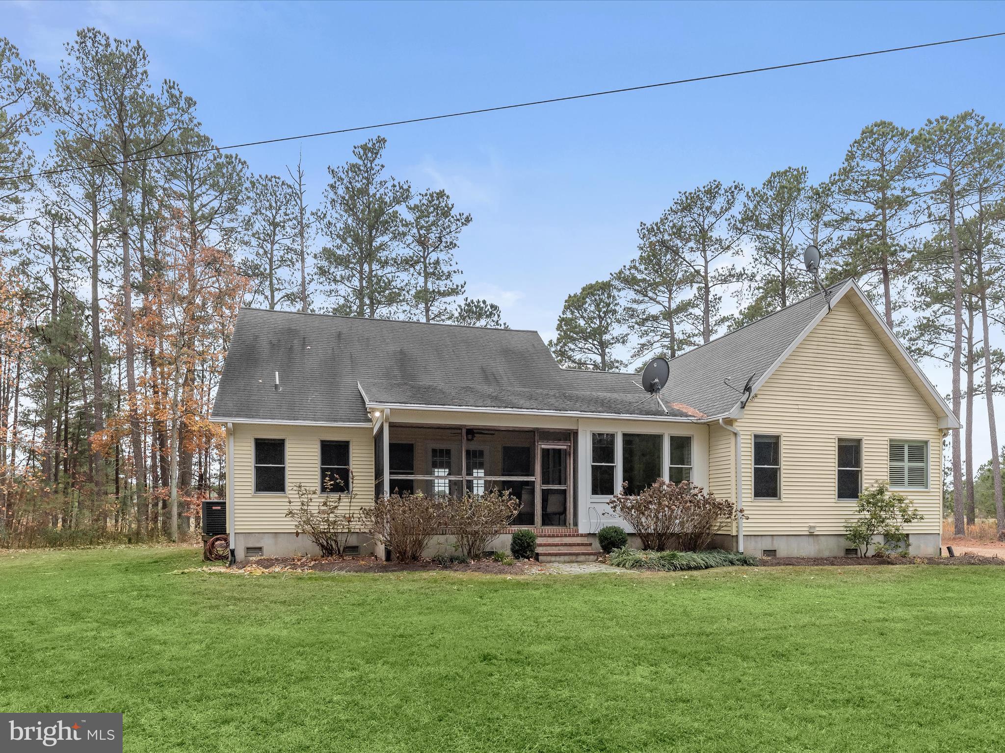 5907 HEATHER LANE