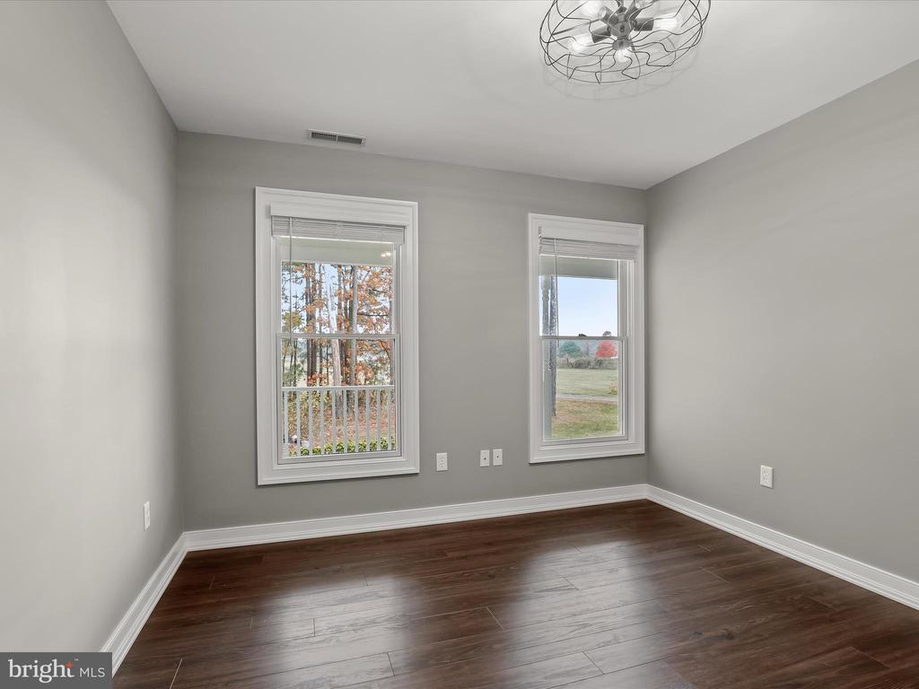 5907 HEATHER LANE