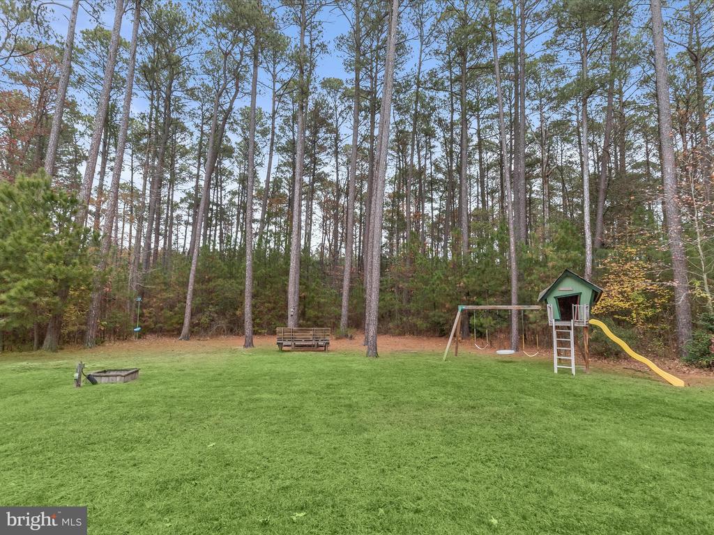 5907 HEATHER LANE