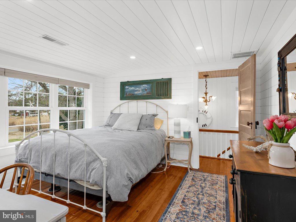 1217 FLOWERS ROAD