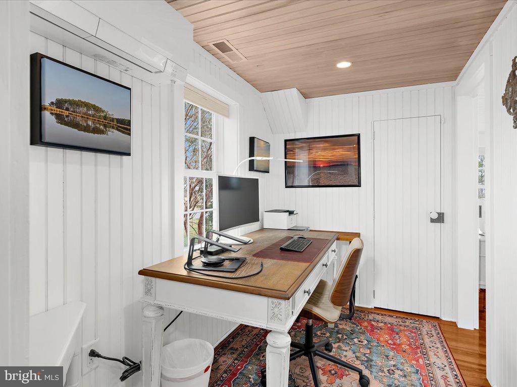1217 FLOWERS ROAD