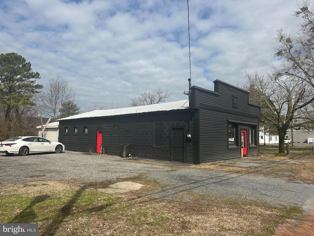 38 MAIN STREET