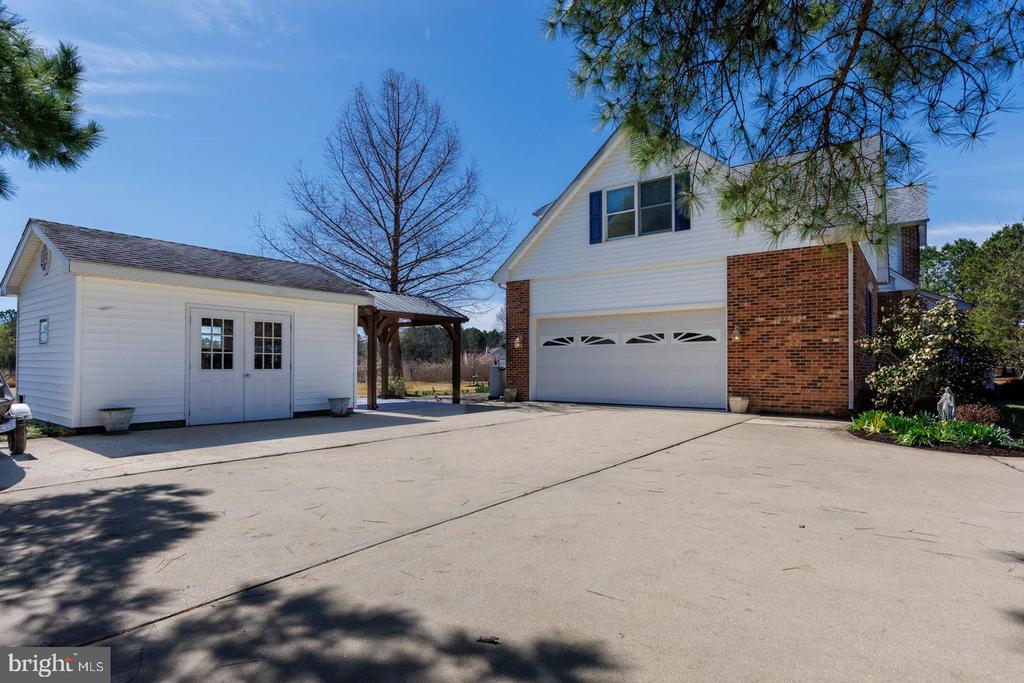 1617 DEEP WATER ROAD