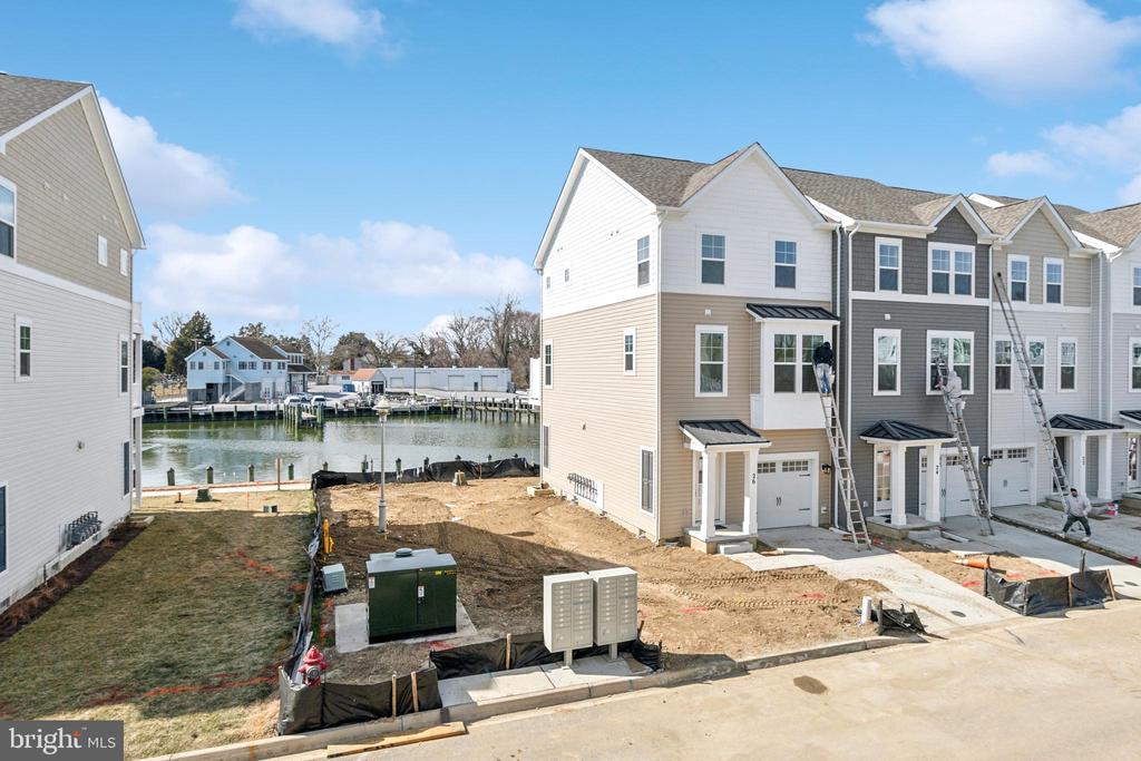 307 RIVERSIDE LANE