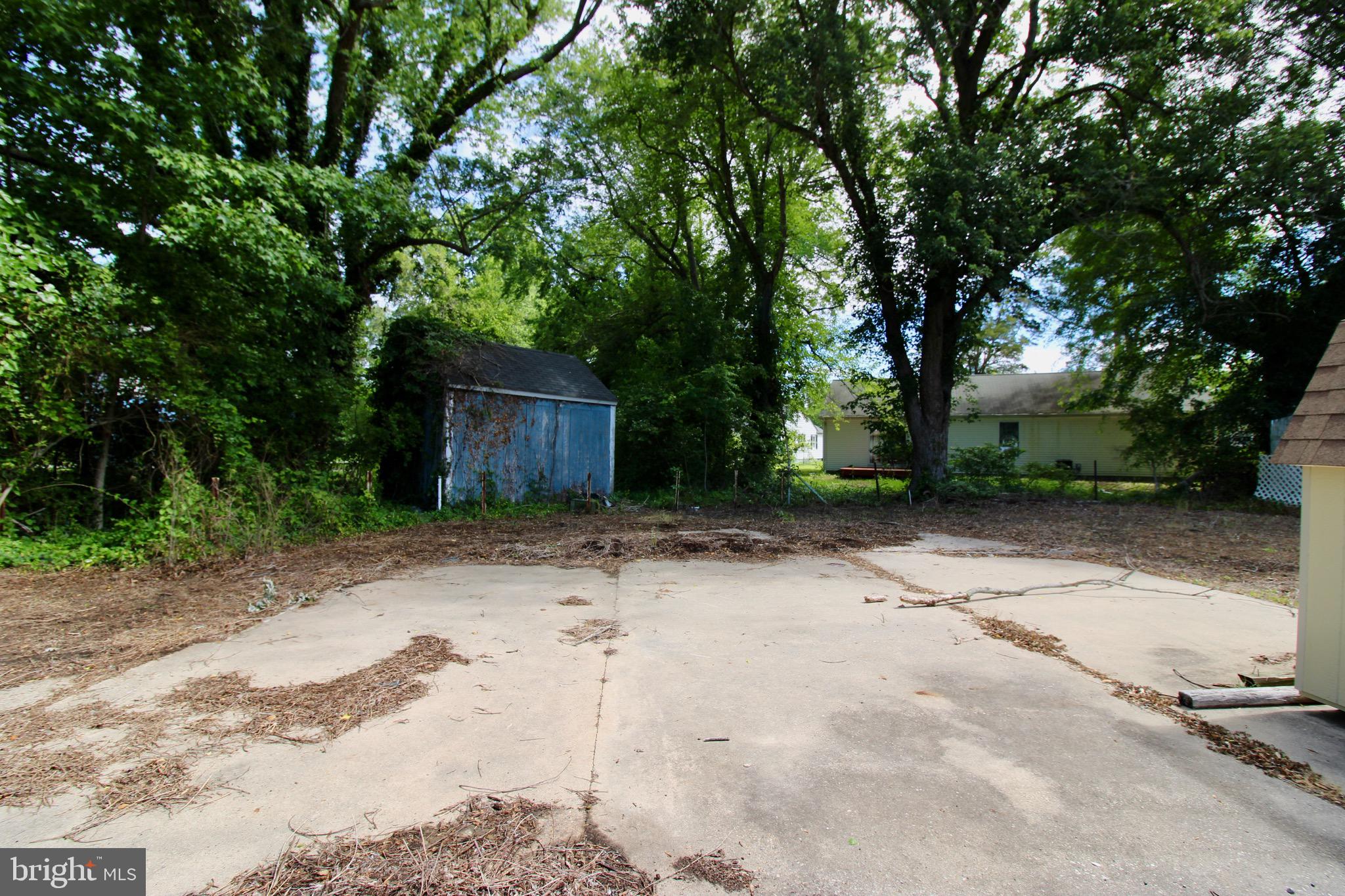 515 BURTON AVENUE