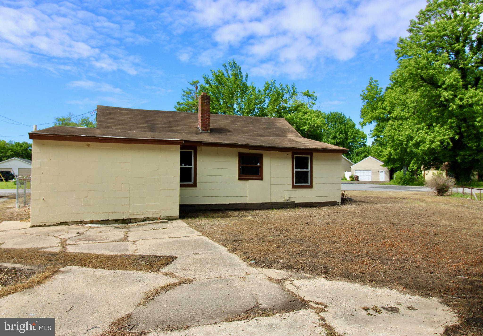 515 BURTON AVENUE