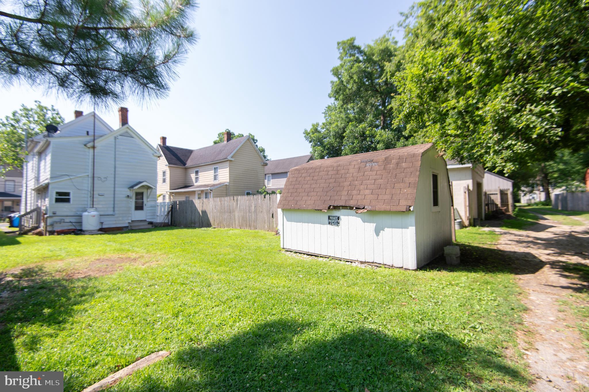 211 WEST END AVENUE