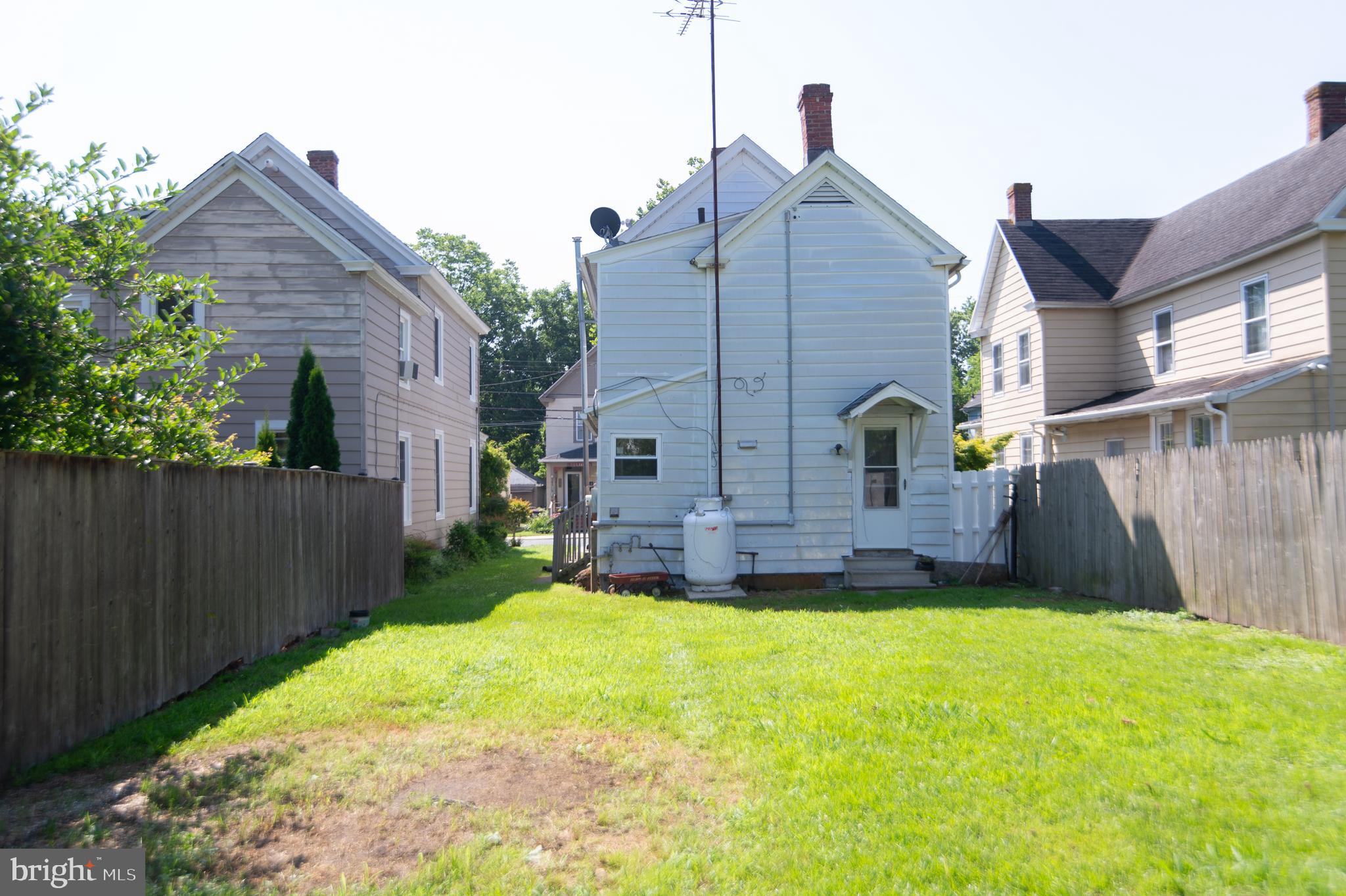 211 WEST END AVENUE