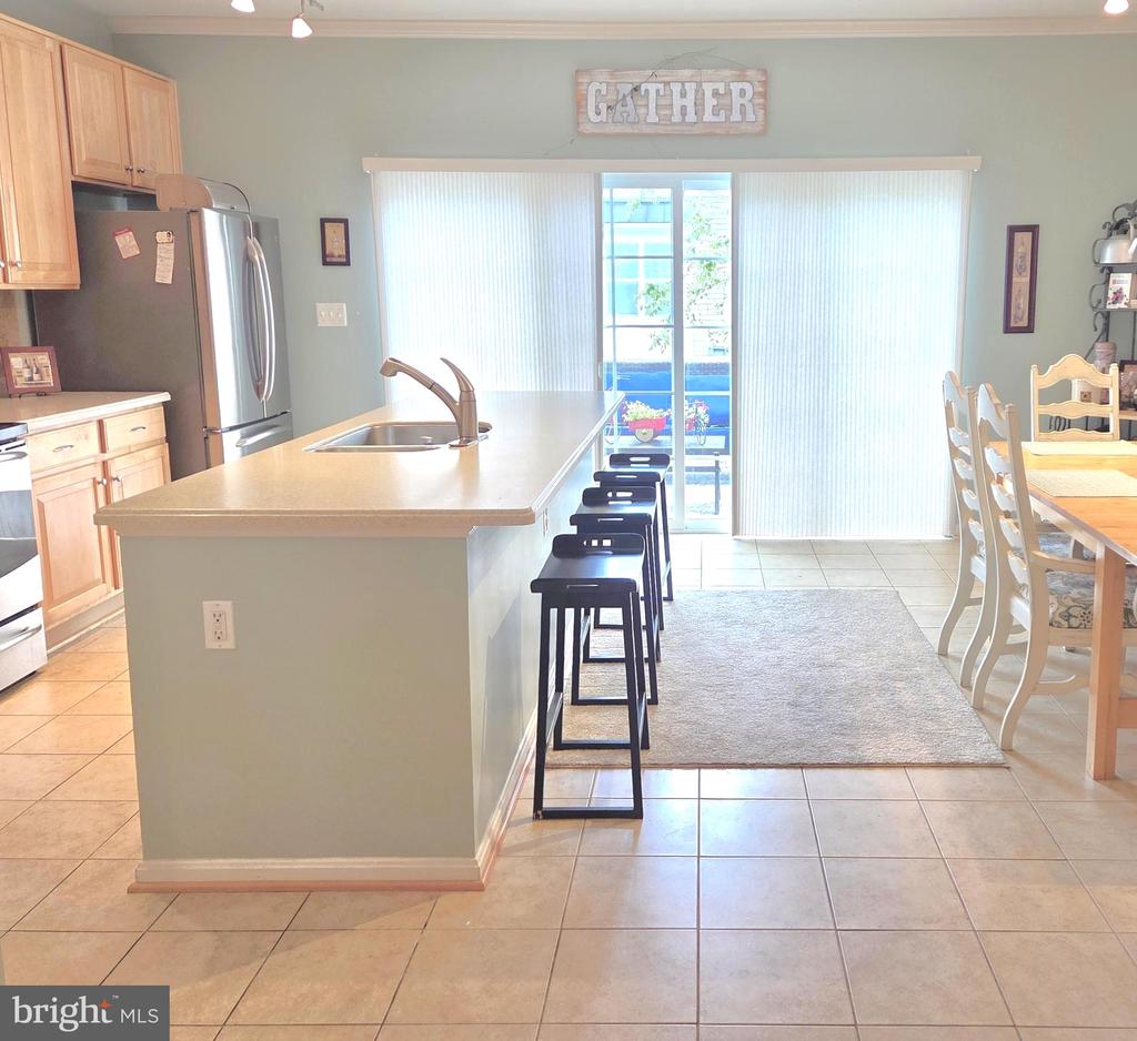 413 WATERFIELD COURT