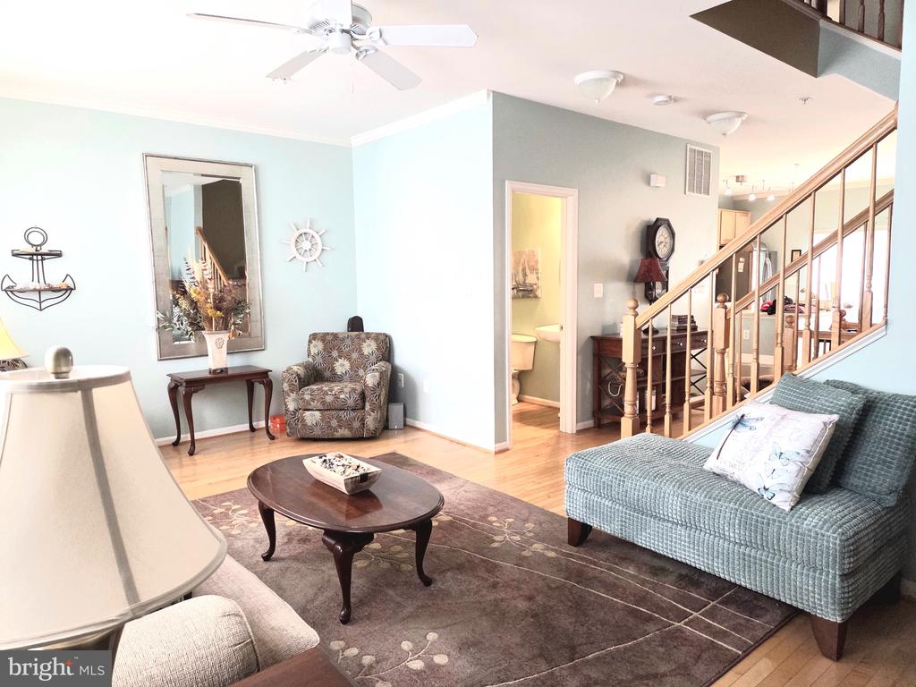 413 WATERFIELD COURT