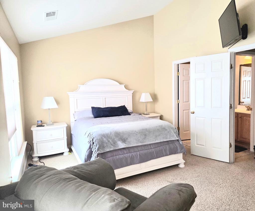 413 WATERFIELD COURT