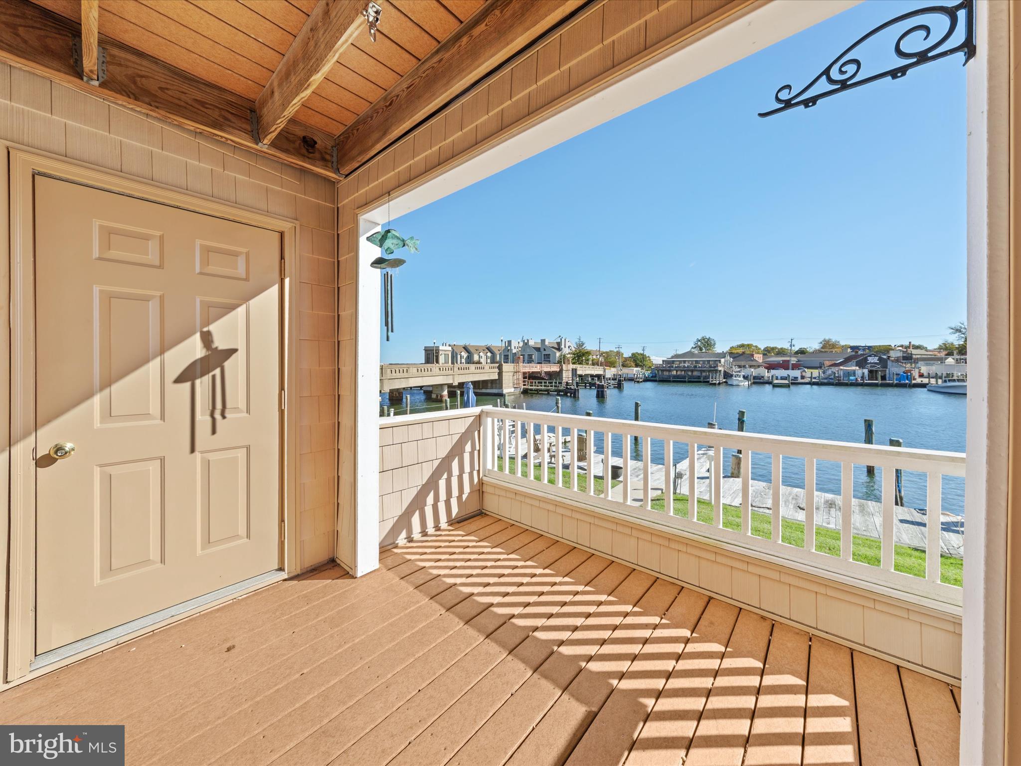 220 MARKET SQUARE 4C