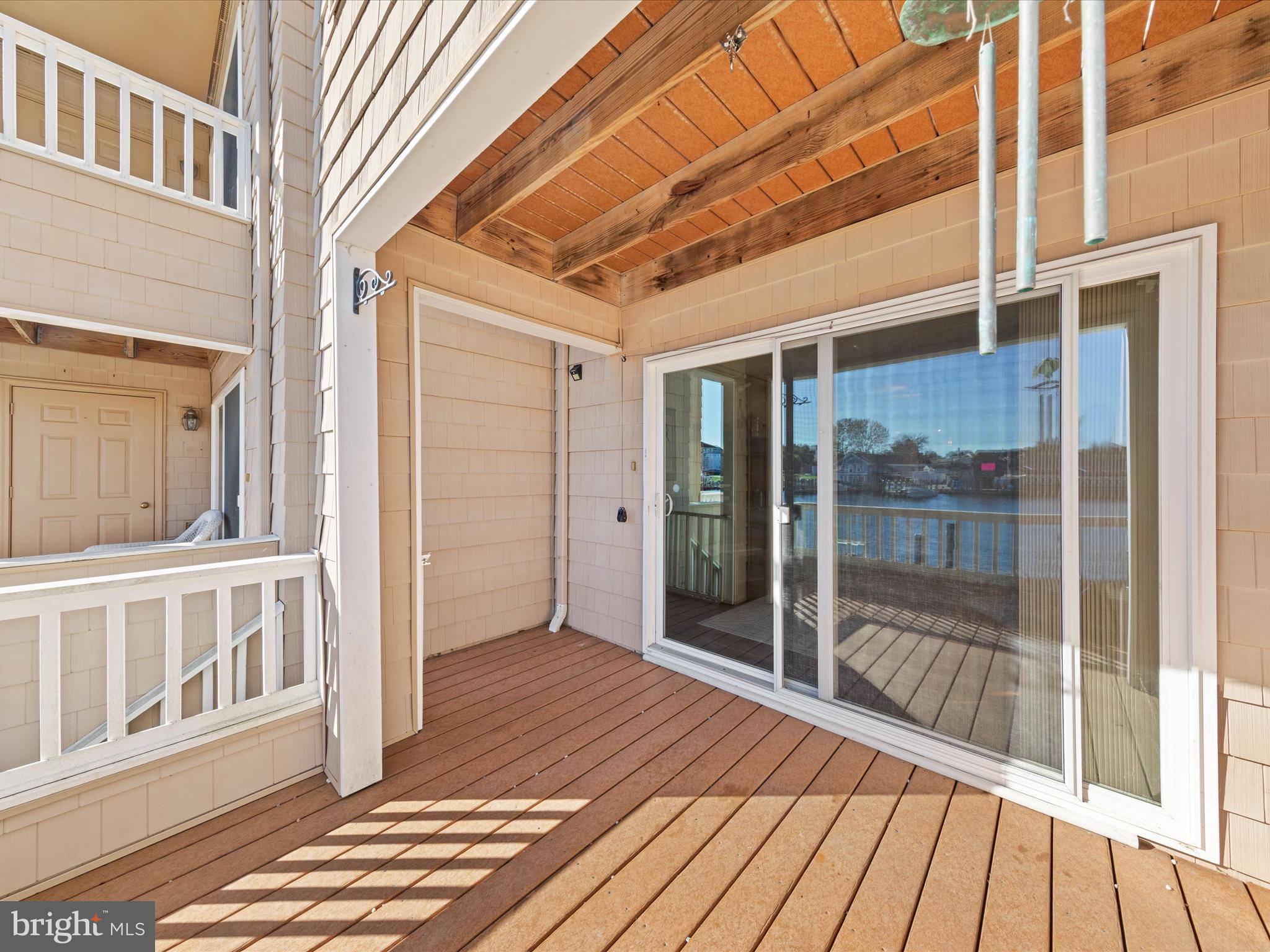 220 MARKET SQUARE 4C