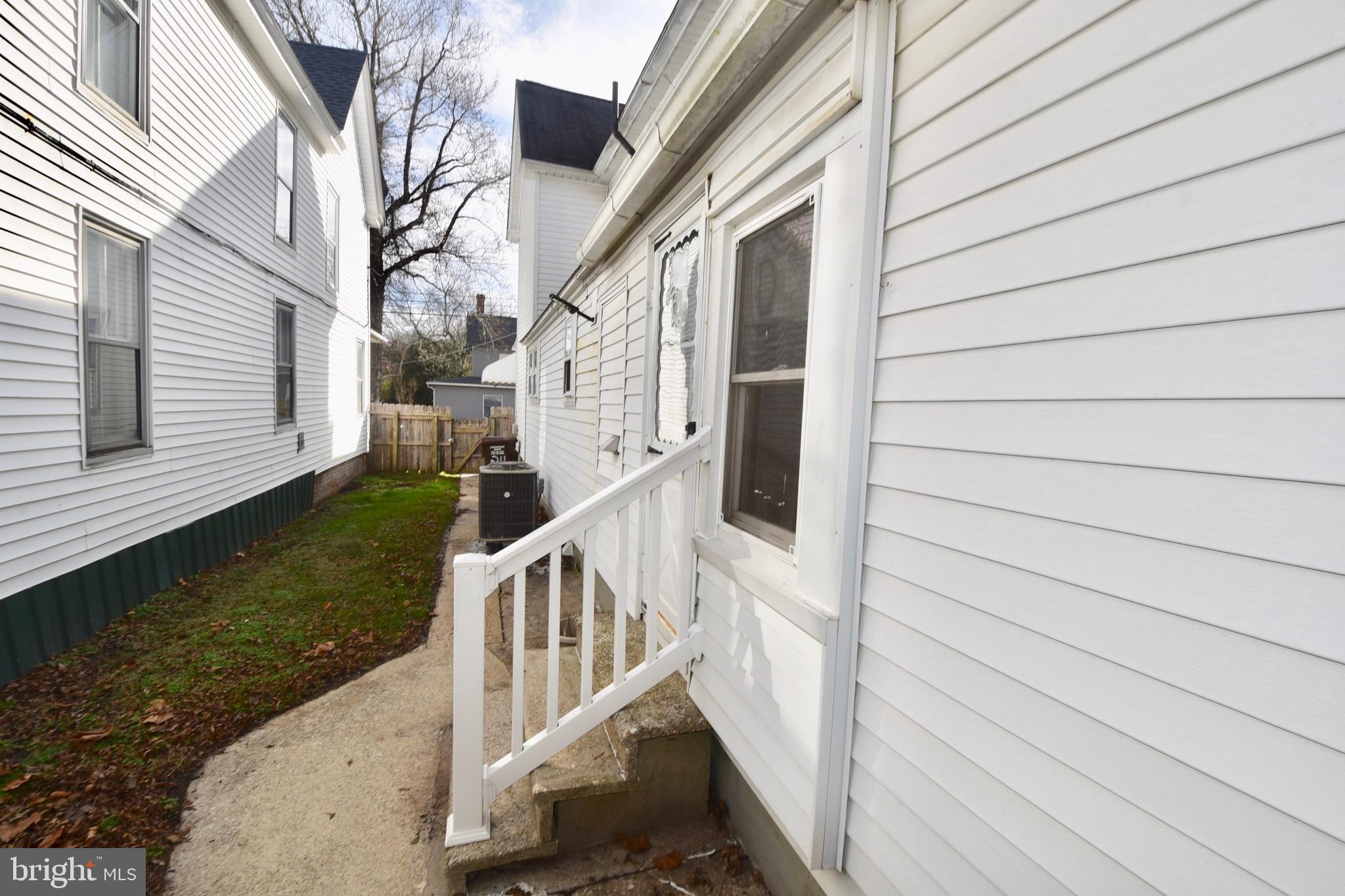 211 CHOPTANK AVENUE