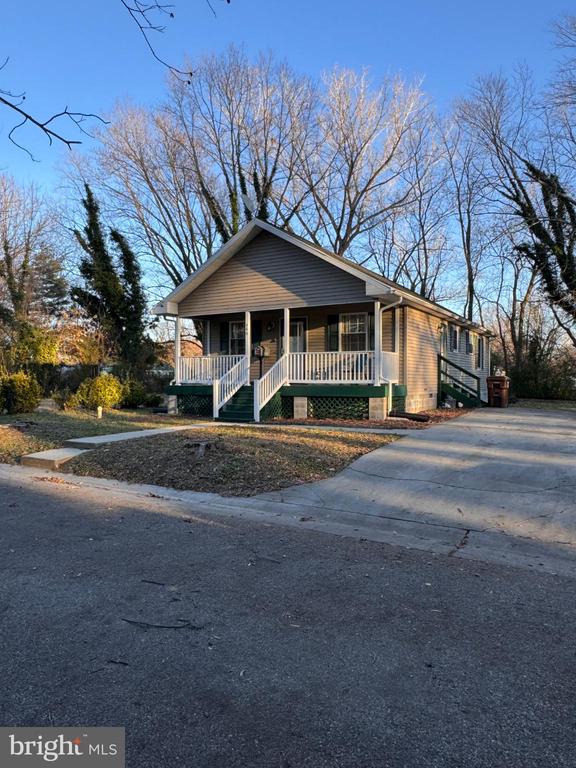606 EDGEWOOD AVENUE