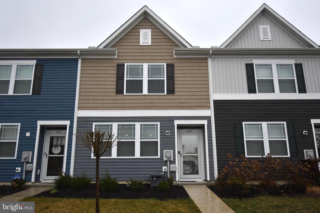 307 WOOD DUCK DRIVE