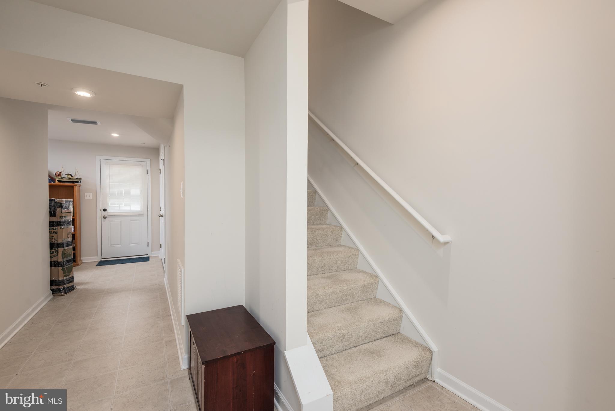 311 YELLOW BILL LN