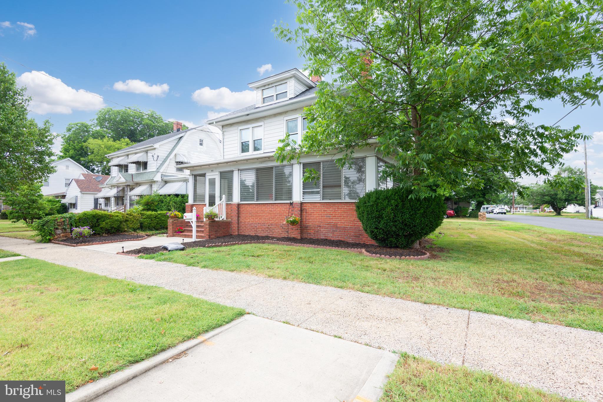 416 MARYLAND AVENUE A & B