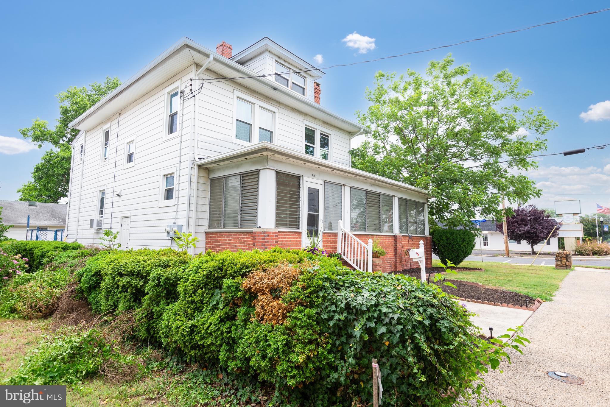 416 MARYLAND AVENUE A & B