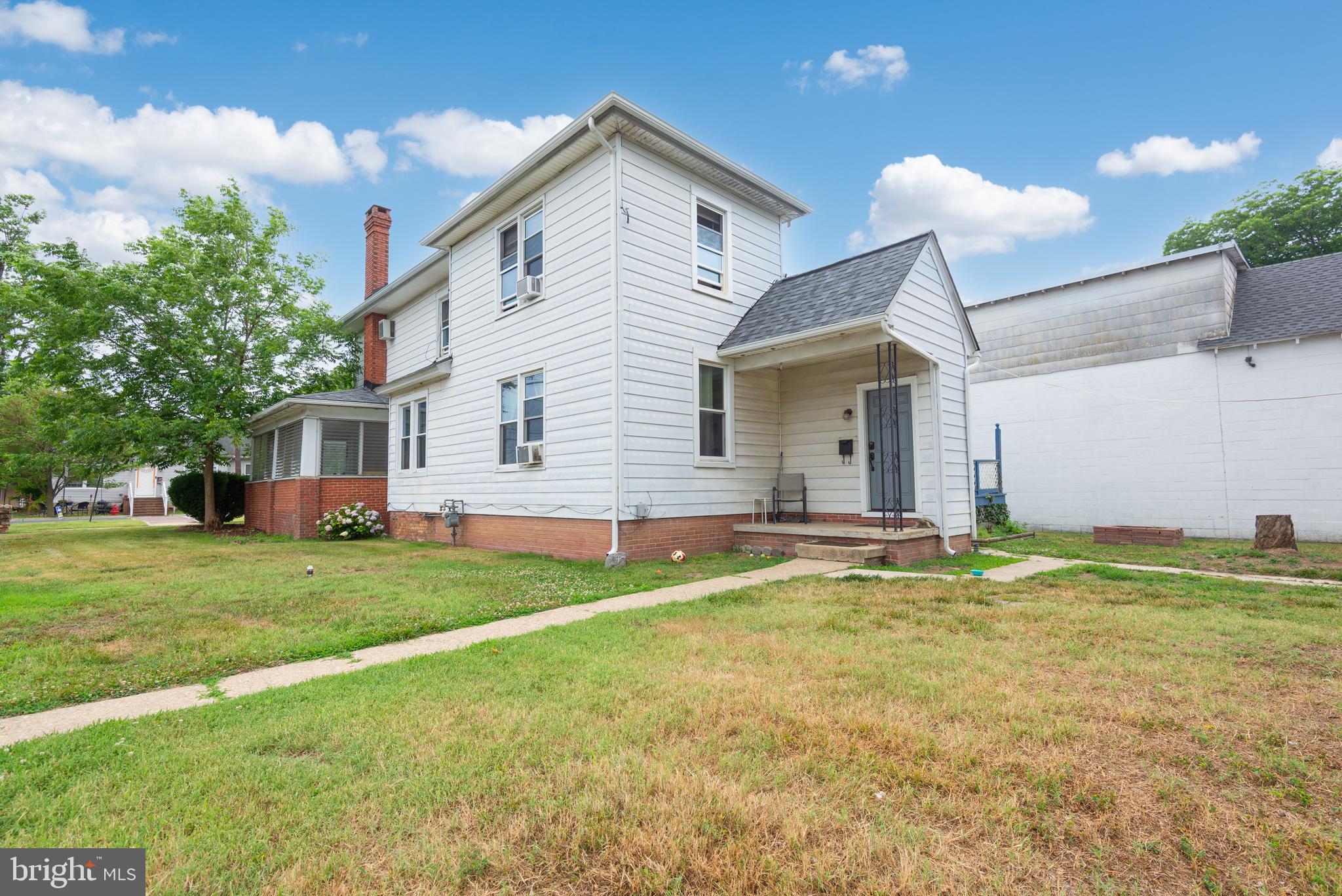 416 MARYLAND AVENUE A & B