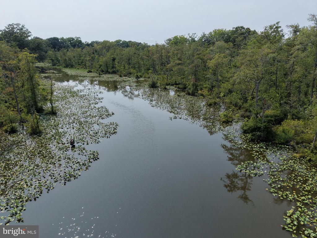 BEAVER NECK VILLAGE ROAD
