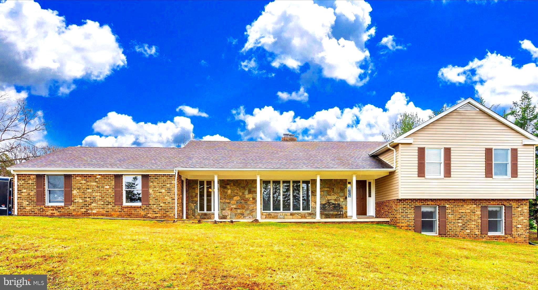 12101 MERRICKS COURT